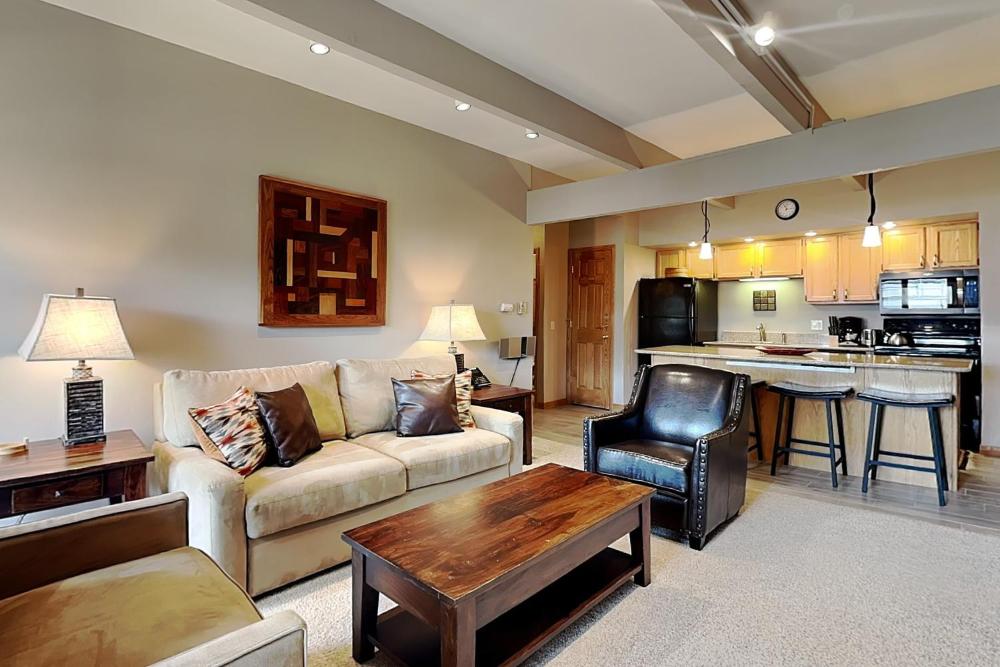 Timberline Condominiums 1 Bedroom Deluxe Unit C2B